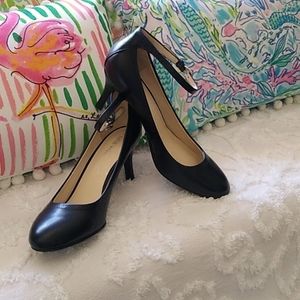 Nine West Kristal Black Leather Pumps